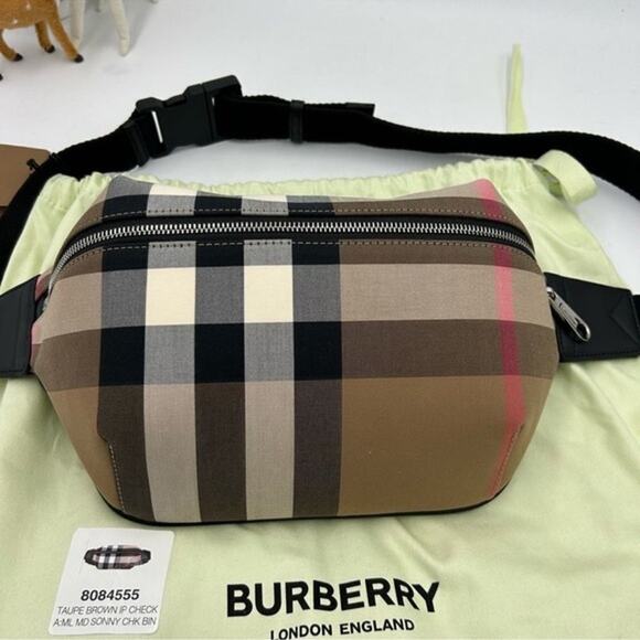 Unisex Burberry multicolor adjustable check belt bag/fanny pack Made in Italy - Picture 13 of 16